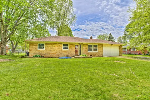 7163 Maple Dr, Avon, IN 46123