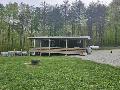 22910 Kent Farm Rd, Williams, IN 47470