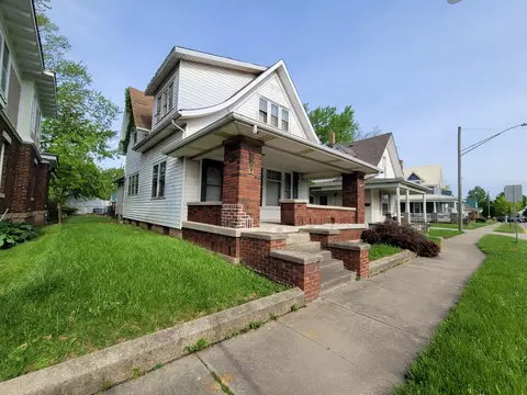1009 N Main St, Rushville, IN 46173