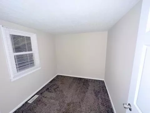 Bedroom - 515 W State St, Pendleton, IN 46064 photo 5 of 6