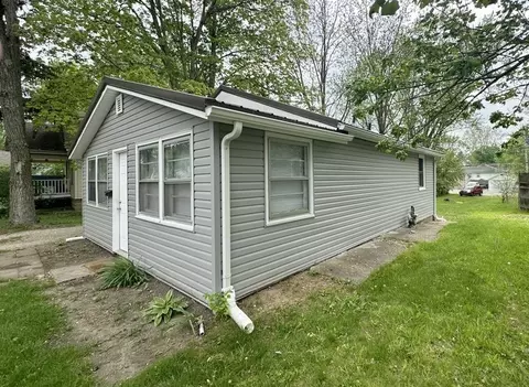 Exterior - 515 W State St, Pendleton, IN 46064 photo 1 of 5