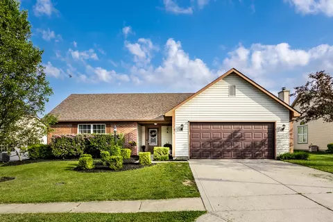 12528 Winding Creek Ln, Indianapolis, IN 46236
