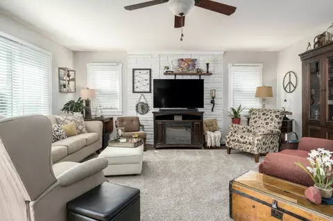 107 E Main St, Brownsburg, IN 46112 photo 6