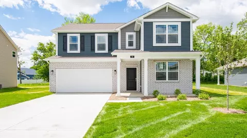 70 Booth St, Whiteland, IN 46184
