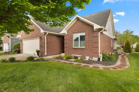 5828 Sly Fox Ln E, Indianapolis, IN 46237