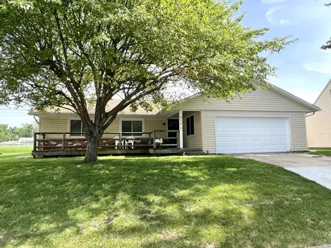819 Phillips Ln, Seymour, IN 47274