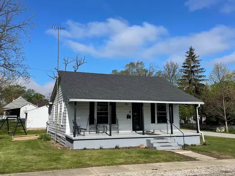 698 Graham St, Franklin, IN 46131