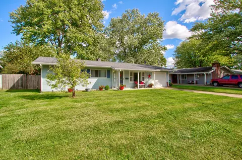 881 Westbrook Dr, Mooresville, IN 46158