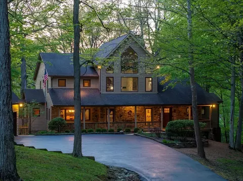 7118 Lantern Rd, Indianapolis, IN 46256
