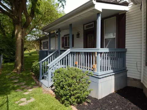 Exterior - 240 Avon Ave, Plainfield, IN 46168 photo 2 of 4