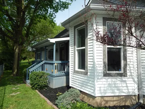 Exterior - 240 Avon Ave, Plainfield, IN 46168 photo 3 of 4