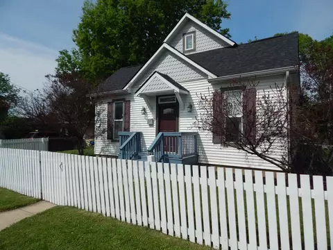 240 Avon Ave, Plainfield, IN 46168