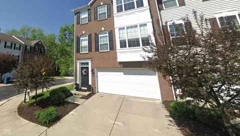 9342 Tanhurst Dr, Indianapolis, IN 46250