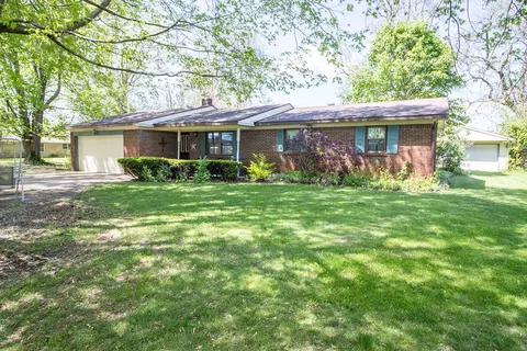 122 Norris Dr, Anderson, IN 46013