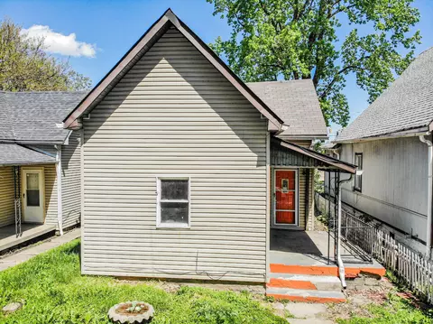 1458 Saulcy St, Indianapolis, IN 46222