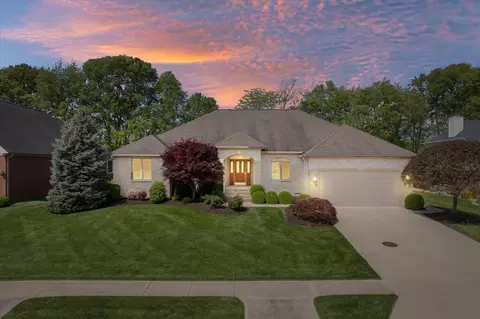 220 Hazy Ln, Greenwood, IN 46142