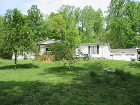 1624 Dogwood Lake Dr, Spencer, IN 47460