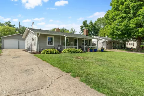 350 Hollybrook Dr, New Whiteland, IN 46184