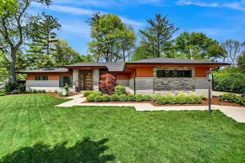 8110 Ecole St, Indianapolis, IN 46240