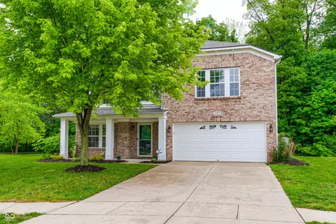 2944 Treehouse Pass, Greenwood, IN 46143