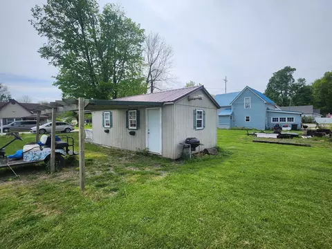 404 E Columbia St, Roachdale, IN 46172 photo 4