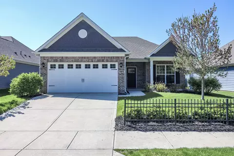 11815 Avedon Dr, Zionsville, IN 46077
