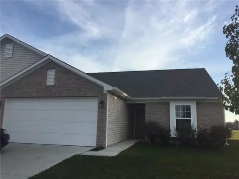 6531 Emerald Ridge Ct, Indianapolis, IN 46221