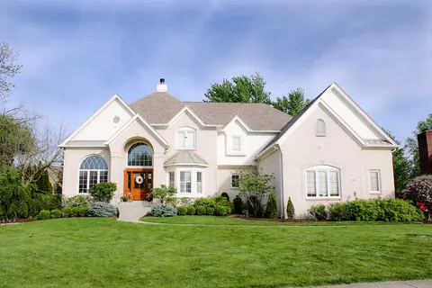 13869 Wellesley Ln, Carmel, IN 46032