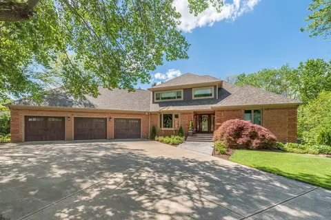 6520 Castle Knoll Ct, Indianapolis, IN 46250