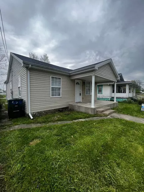 Exterior - 1609 E 2nd St, Muncie, IN 47302 photo 1 of 1