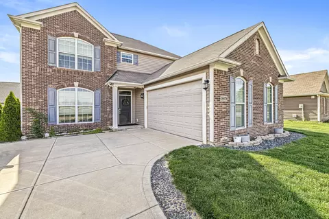 18879 Silver Wing Ct, Noblesville, IN 46060