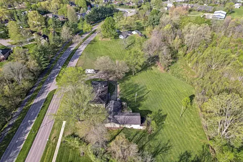 4450 W Goeller Blvd, Columbus, IN 47201