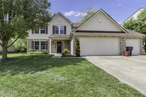 1617 Old Thicket Ct, Greenwood, IN 46143