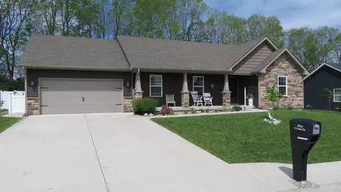 291 Crestwood Ave, Crawfordsville, IN 47933