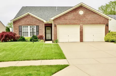 12226 Sagamore Woods Dr, Fishers, IN 46037
