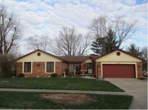 620 Echo Bnd St, Greenwood, IN 46142