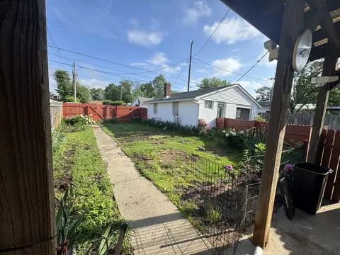 709 E 5th St, Seymour, IN 47274 photo 5