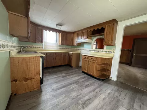 709 E 5th St, Seymour, IN 47274 photo 14