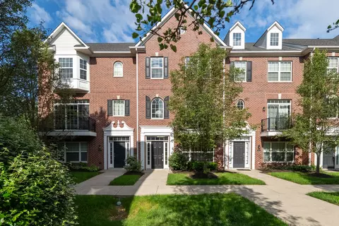 11701 Anton Dr #2, Zionsville, IN 46077