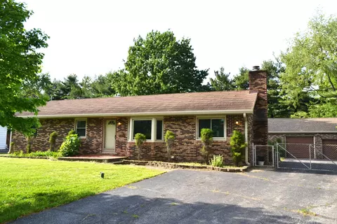 8340 Bridge Ct, Indianapolis, IN 46231