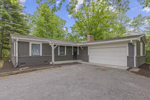 11585 N College Ave, Carmel, IN 46032