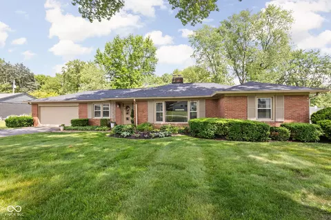 8203 Windcombe Blvd, Indianapolis, IN 46240