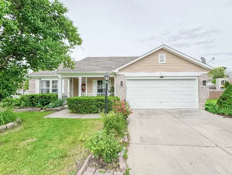 6325 Bearsdale Cir, Indianapolis, IN 46235