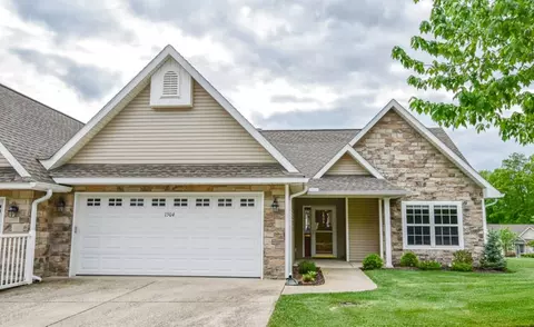 1504 S Arbor Ridge Ct, Bloomington, IN 47403