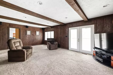 Living - 607 Elm Dr, Plainfield, IN 46168 photo 4 of 6