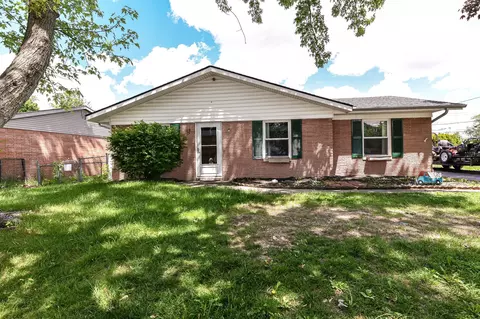 1022 Crestmoor Dr, Shelbyville, IN 46176