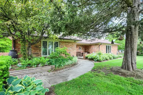 5920 Paradise Lake Rd, Martinsville, IN 46151