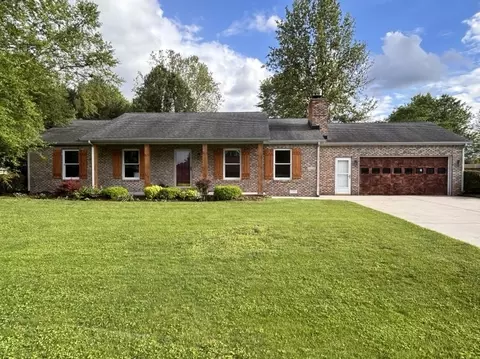 7230 S Artesian Dr, Columbus, IN 47201