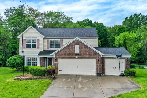 5807 Columbia Cir S, Greenwood, IN 46142