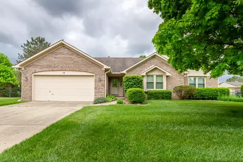 18 Hudson Bay Ln, Greenwood, IN 46142